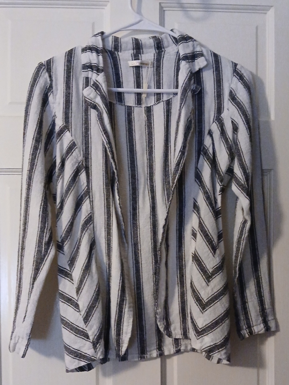 Striped Open-Front Women’s Jacket – Black & White